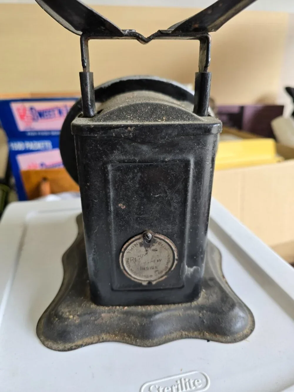 Antique Triner Scale & Mfg Co. Mechanical Countertop Scale - Patented 1906